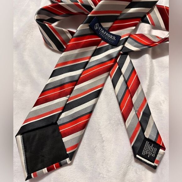 STAFFORD ESSENTIALS Men's Neck Tie, Elegant 
Red/ Black Grey white Strip… - Picture 12 of 13